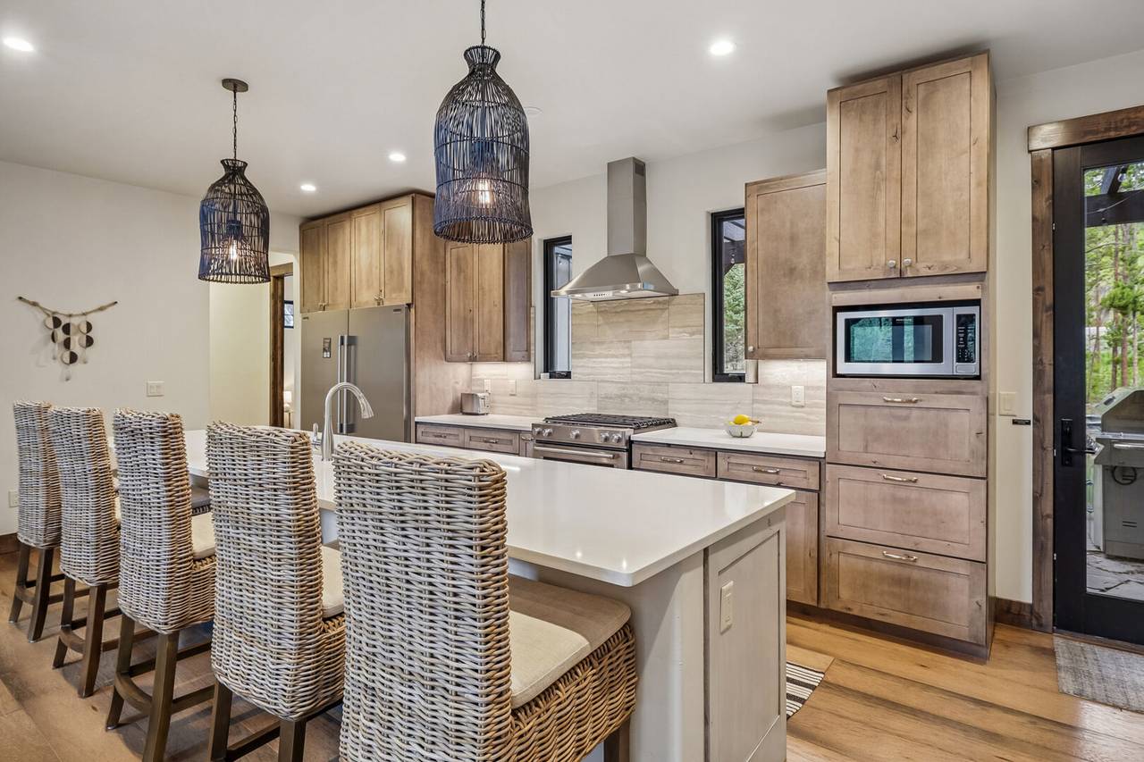 Kitchen - Peak and Petal Chalet - Frisco Vacation Rental Kitchen - Peak and Petal Chalet - Frisco Vacation Rental