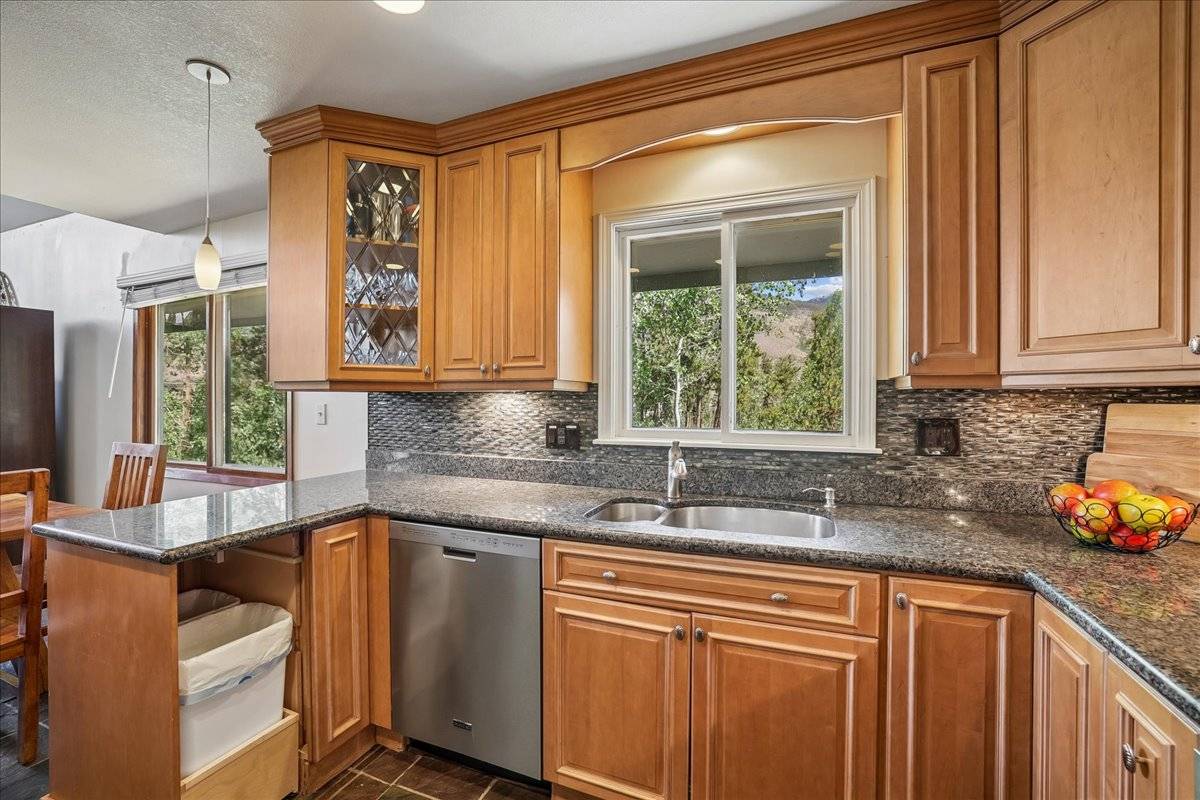 Kitchen - Tenderfoot Basecamp - Dillon Vacation Rental Kitchen - Tenderfoot Basecamp - Dillon Vacation Rental