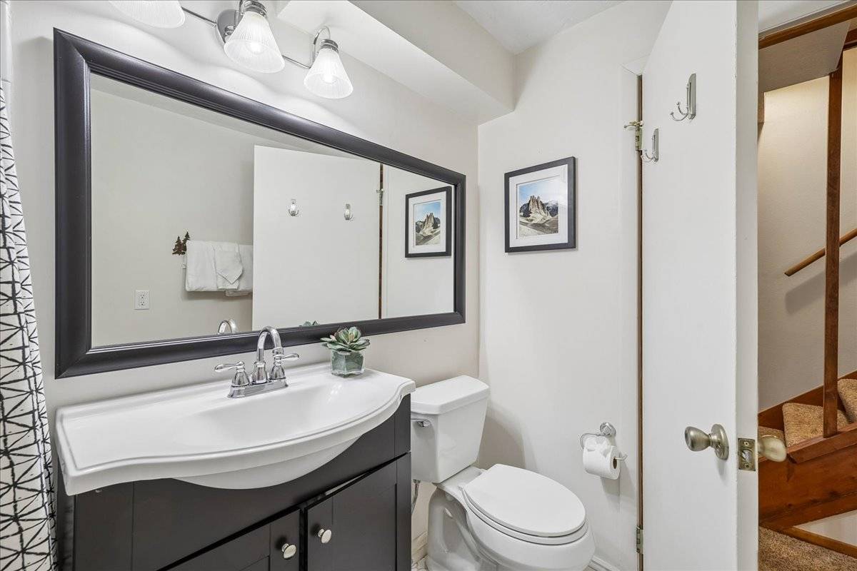 Bathroom - Tenderfoot Basecamp - Dillon Vacation Rental Bathroom - Tenderfoot Basecamp - Dillon Vacation Rental