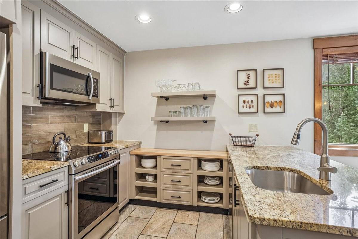Kitchen - Mountain Thunder Lodge 1201 - Breckenridge Vacation Rental Kitchen - Mountain Thunder Lodge 1201 - Breckenridge Vacation Rental