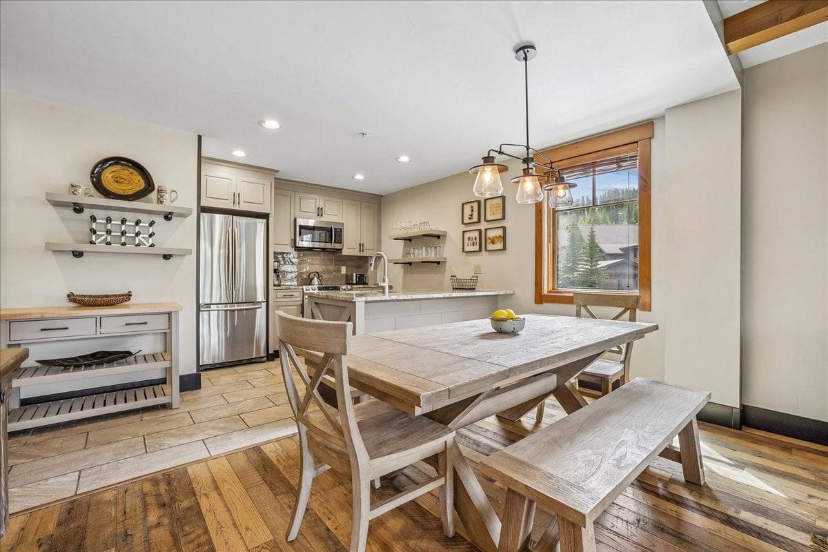 Dining Area - Mountain Thunder Lodge 1201 - Breckenridge Vacation Rental Dining Area - Mountain Thunder Lodge 1201 - Breckenridge Vacation Rental