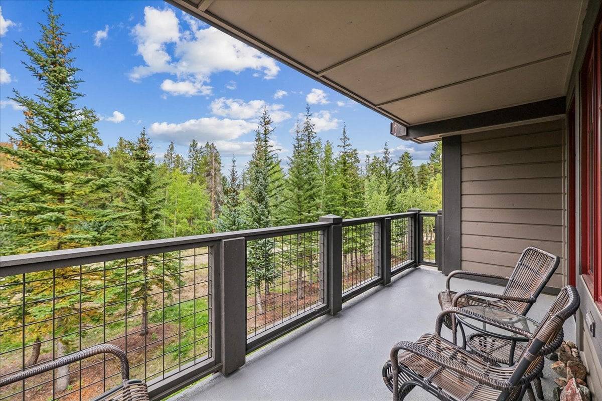 Balcony - Mountain Thunder Lodge 1201 - Breckenridge Vacation Rental Balcony - Mountain Thunder Lodge 1201 - Breckenridge Vacation Rental