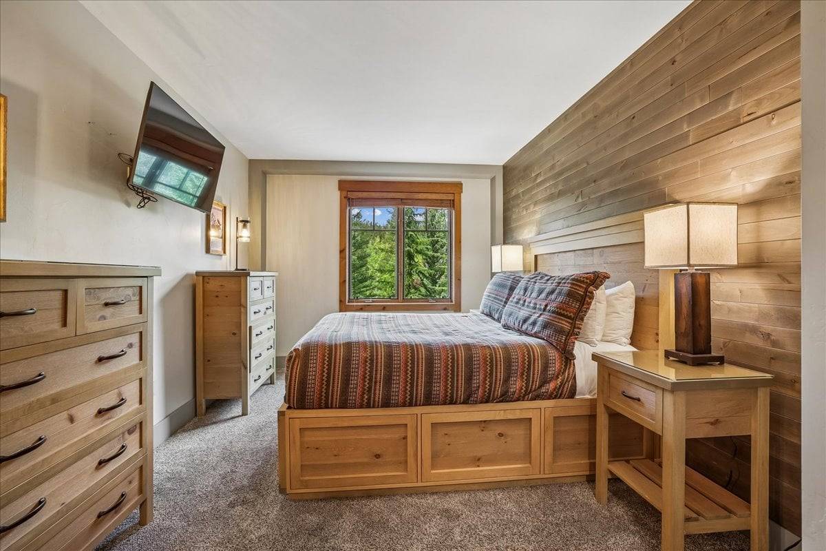 Bedroom - Mountain Thunder Lodge 1201 - Breckenridge Vacation Rental Bedroom - Mountain Thunder Lodge 1201 - Breckenridge Vacation Rental