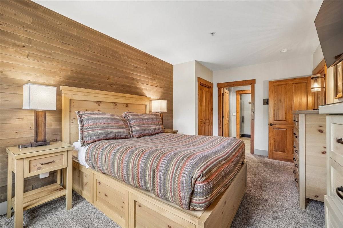 Bedroom - Mountain Thunder Lodge 1201 - Breckenridge Vacation Rental Bedroom - Mountain Thunder Lodge 1201 - Breckenridge Vacation Rental