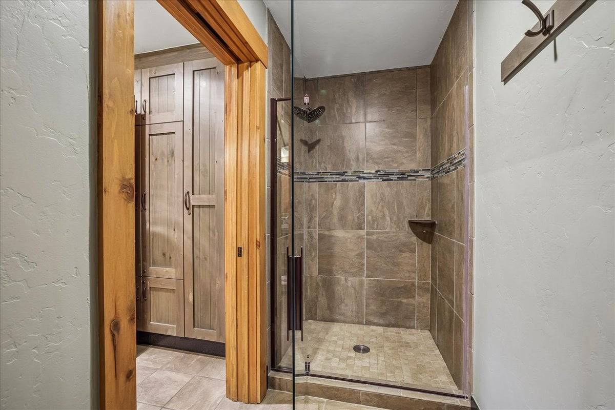 Bathroom - Mountain Thunder Lodge 1201 - Breckenridge Vacation Rental Bathroom - Mountain Thunder Lodge 1201 - Breckenridge Vacation Rental
