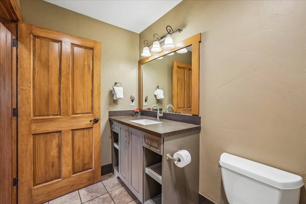 Bathroom - Mountain Thunder Lodge 1201 - Breckenridge Vacation Rental Bathroom - Mountain Thunder Lodge 1201 - Breckenridge Vacation Rental