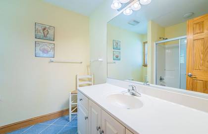 Upper Level Master Bath