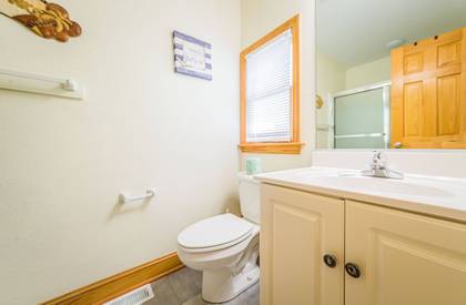 Mid Level Master Bath