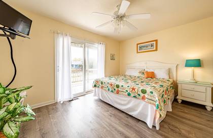 Mid Level Bedroom