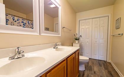 Mid Level Master Bath