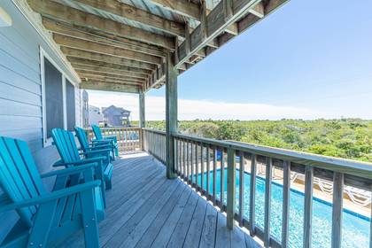 Mid Level Covered Deck