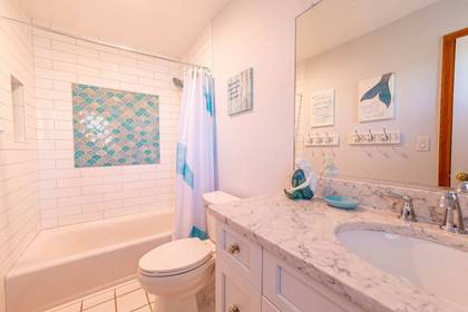 Mid Level Master Bath
