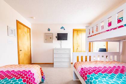 Mid Level Bedroom