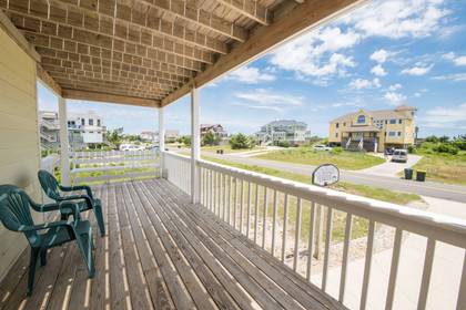 Mid Level Deck