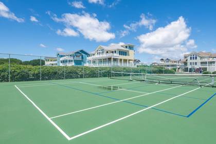 Community Tennis & Pickleball Courts
