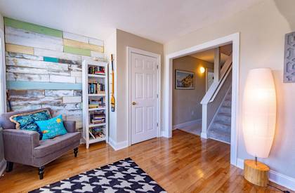 Mid Level Sitting Area