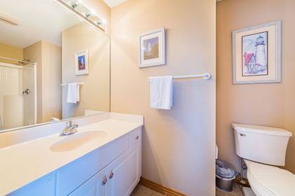 Mid Level Master Bath