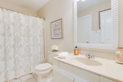 Mid Level Semi-Private Bath