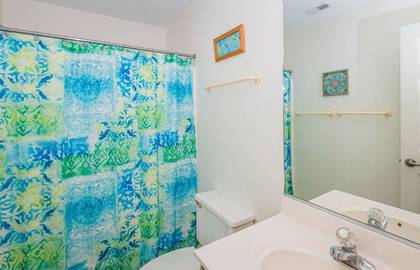 Second Level Hall Bath