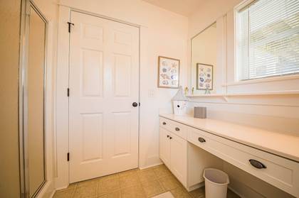 Mid Level Master Bath