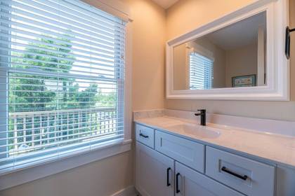Mid Level Master Bath