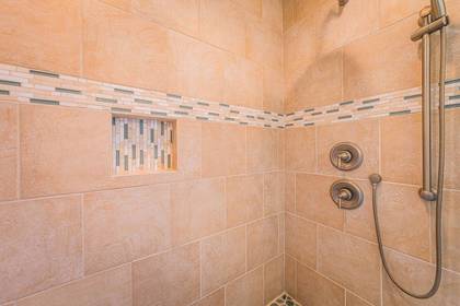 Upper Level Master Bath