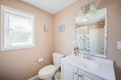 Lower Level Bath