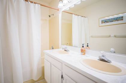 Mid Level Master Bath
