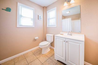 Mid Level Bath
