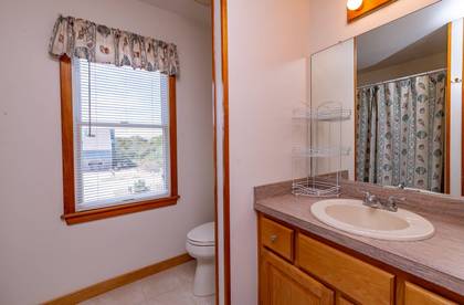 Upper Level Master Bath