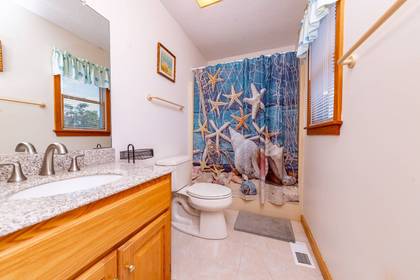 Mid Level Master Bath