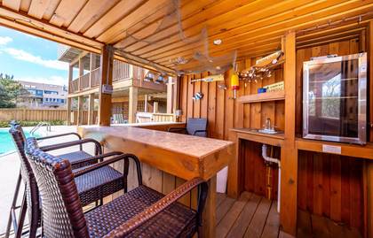 Tiki Bar