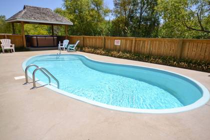 Pool & Hot Tub