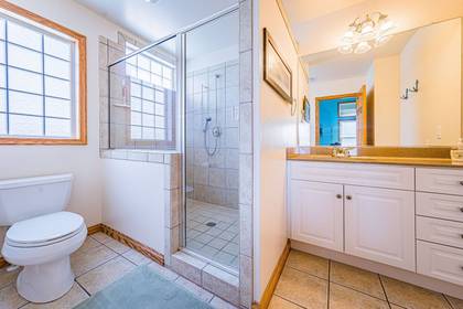 Upper Level Master Bath