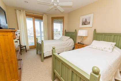 Mid Level Bedroom