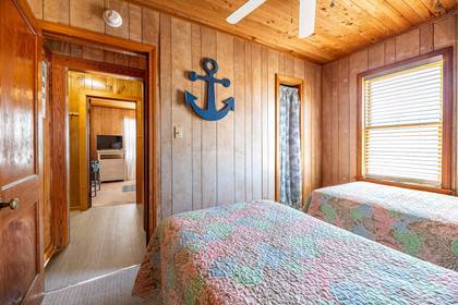 Twin Bedroom