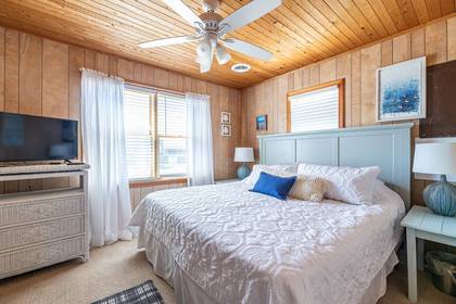 King Bedroom