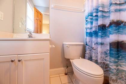 Mid Level Master Bath
