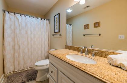 Upper Level Master Bath