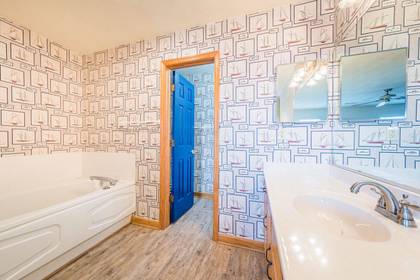 Upper Level Master Bath