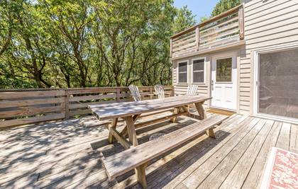 back deck with picnic table