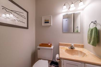 mid level powder room