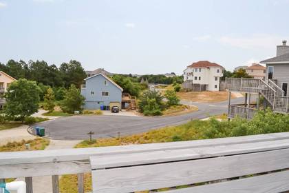 Located on Cul-de-Sac