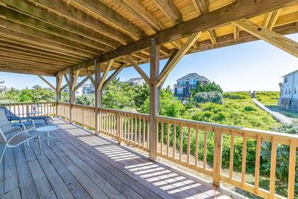 mid level covered deck