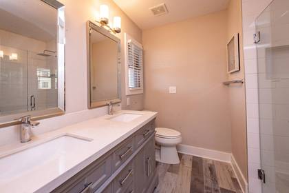 Mid Level Master Bath