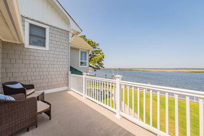 Mid Level Master Sun Deck