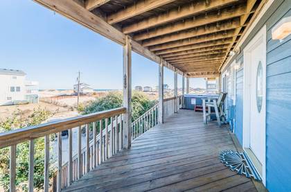 mid level covered deck