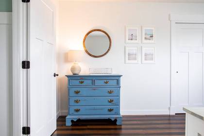 Queen Bedroom