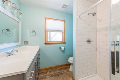 Mid Level Master Bath