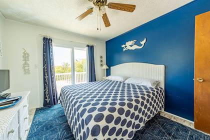 upper level bedroom